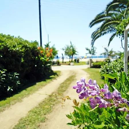 Lainis Apartmanhotel Toróni